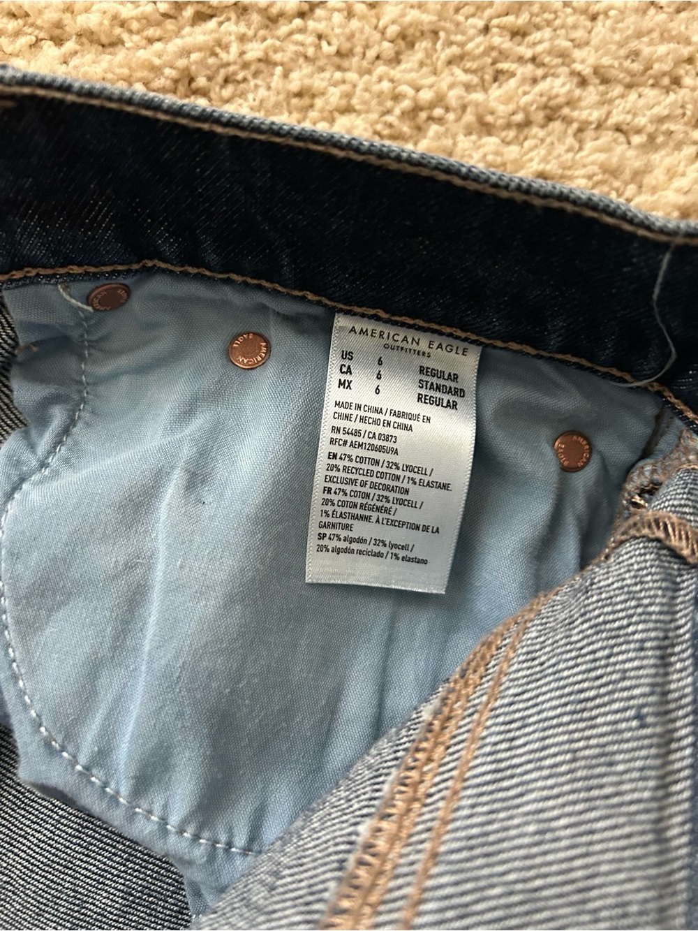 American Eagle Women's Barrel Jeans - Picture 8 of 8